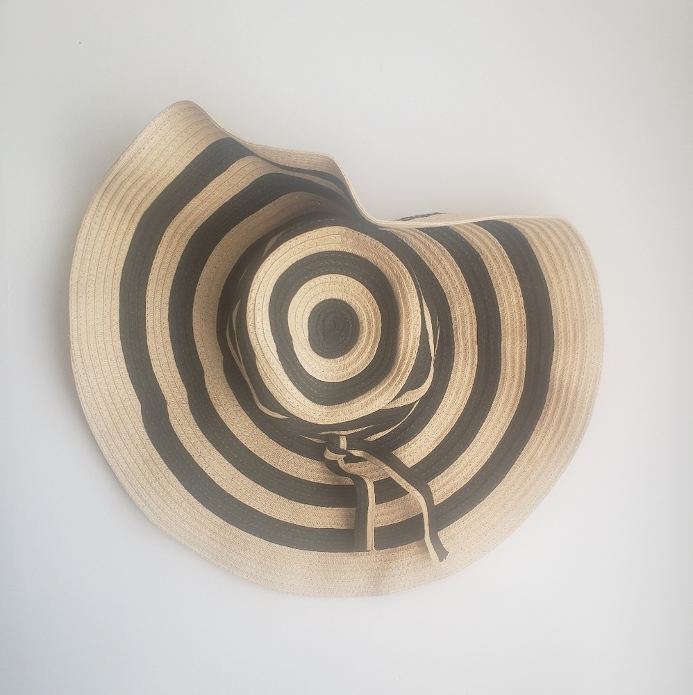 FOREVER 21 STRAW HAT